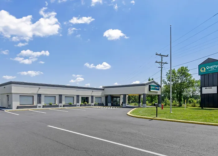 Suburban Studios Verona - Staunton North